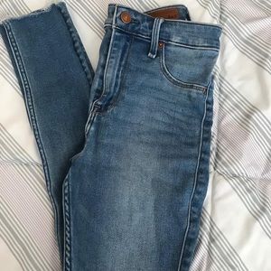 ABERCROMBIE High-waisted Skinny Jeggings